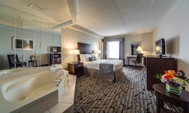 Monte Carlo Inns  Oak - The Brampton Suite image 8